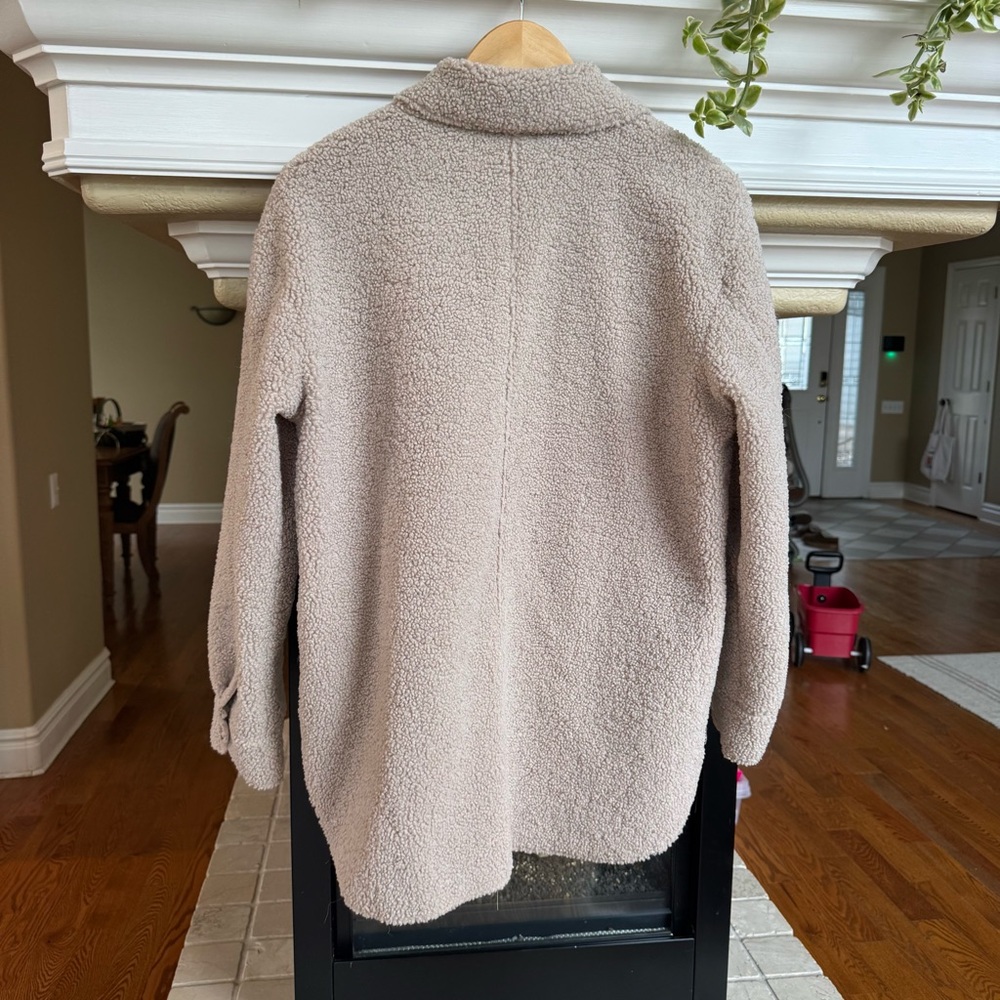 Joie Teddy Bear SHerpa Oversized Shacket Size Small - Picture 6 of 6
